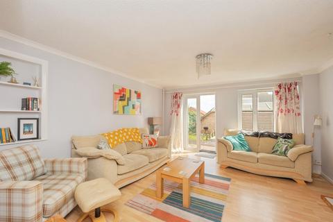4 bedroom end of terrace house for sale, Hillcrest Road, Weymouth