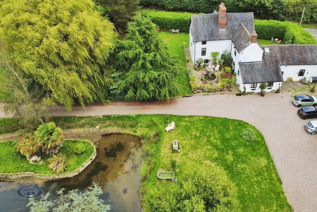 House in Hassall Green, Malkins Bank, Betchton - View 4