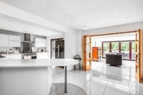 7 bedroom detached house to rent, Hoober Avenue, Sheffield S11