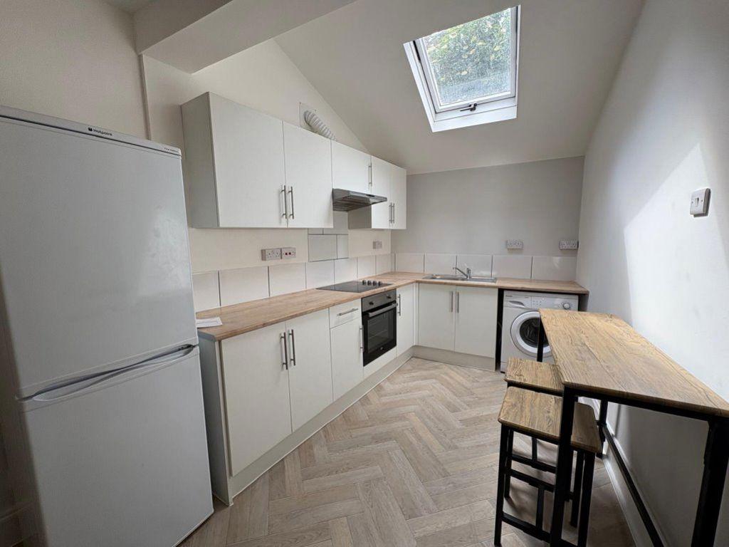 Apartment in Leicester, Highfields - View 4