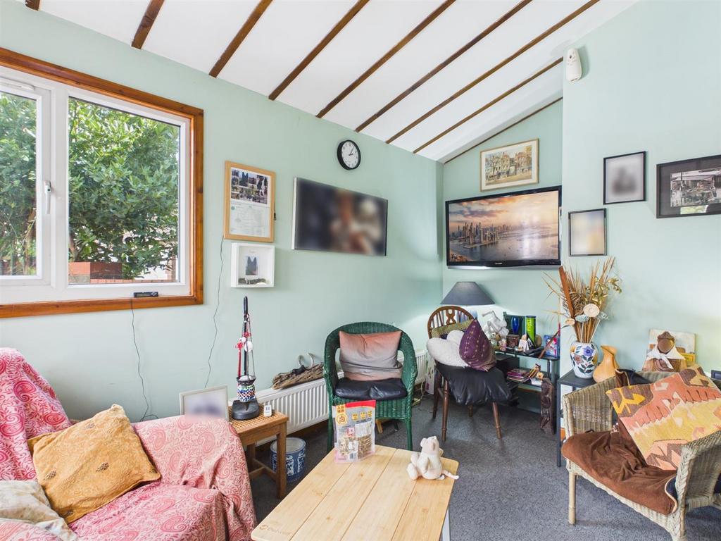 House in Brighton - View 2