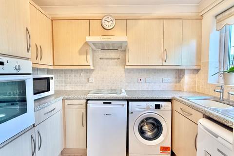 1 bedroom flat for sale, Beaulieu Road, Dibden Purlieu, SO45