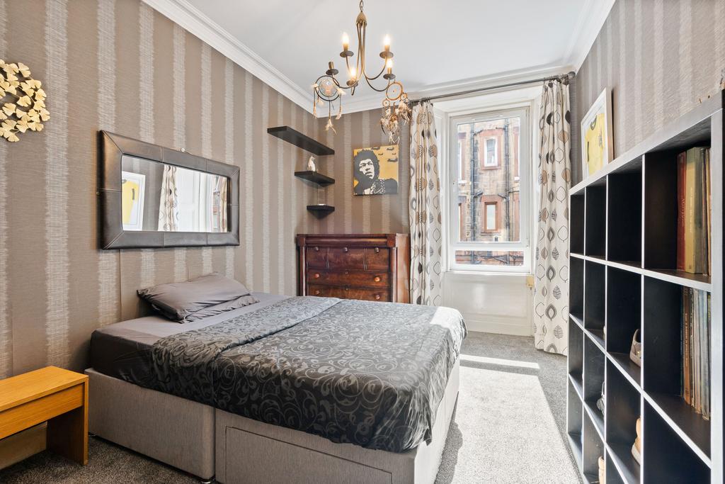 Apartment in Edinburgh, Abbeyhill Colonies, Leith Central - More
