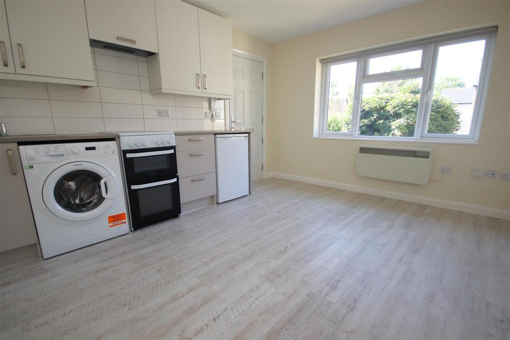 Apartment in Cambridge - View 2