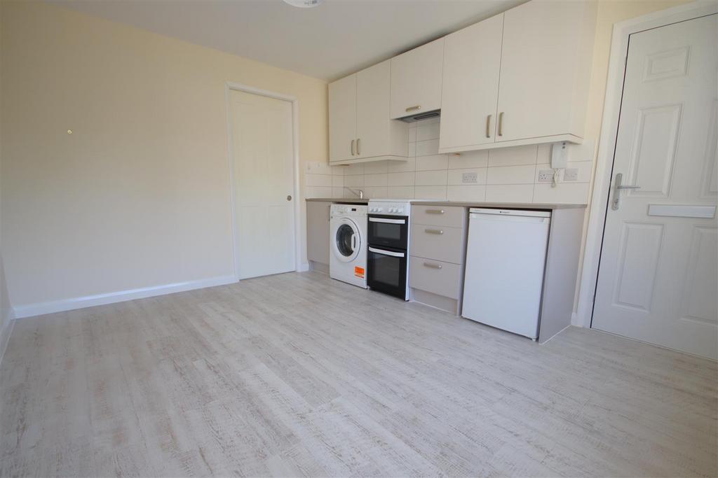 Apartment in Cambridge - View 3