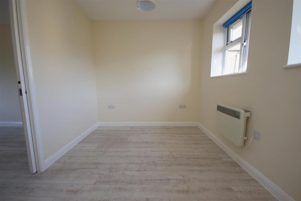 Apartment in Cambridge - View 5