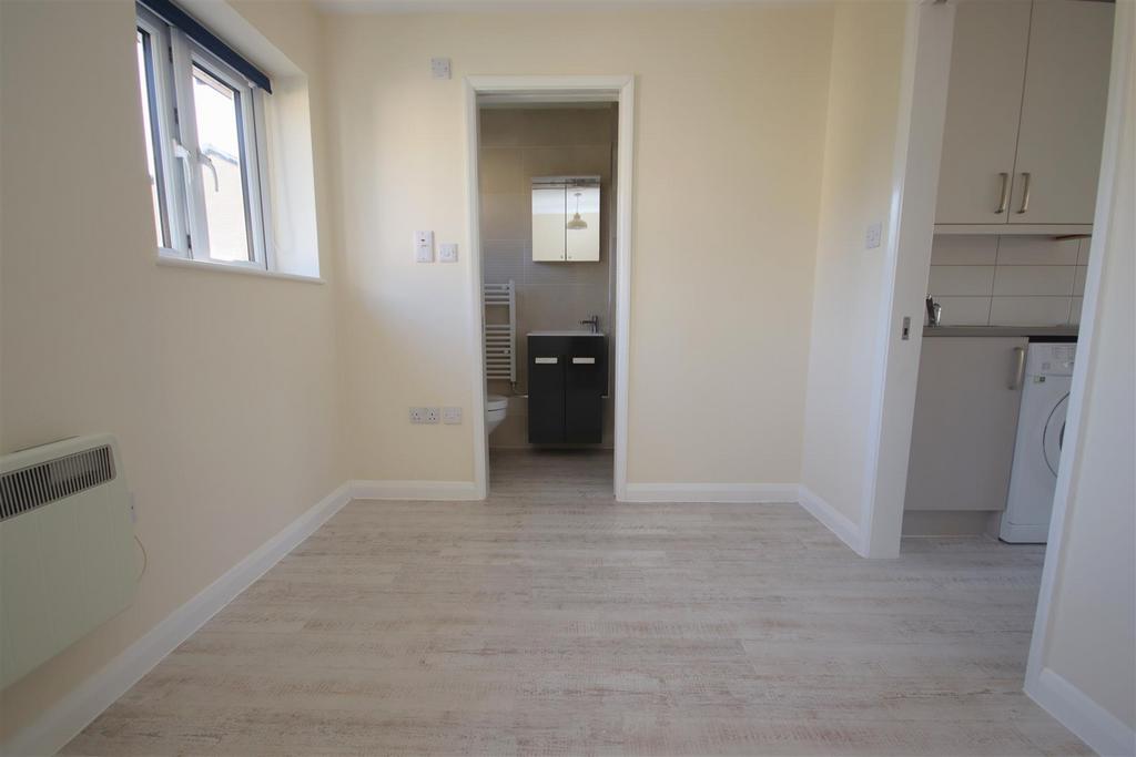 Apartment in Cambridge - More