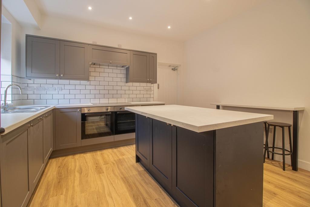 House in Nottingham - View 5