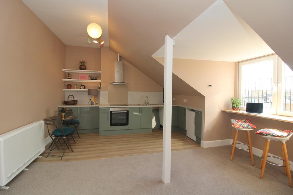 Apartment in Hove - View 4