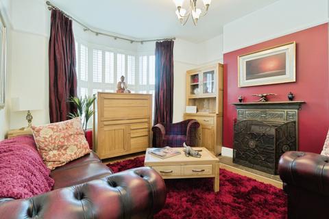 5 bedroom terraced house for sale, Hinstock Road, London, SE18