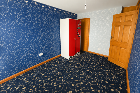 2 bedroom flat to rent, Parkfield Drive, Northolt