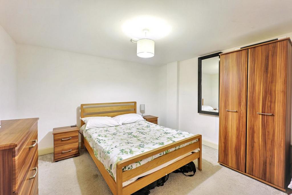 Apartment in Cardiff, The Laundry Quarter, Canton - More