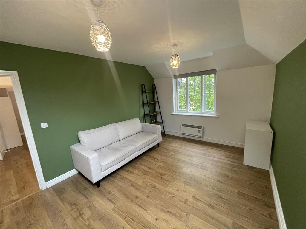 Apartment in Manchester, Greater Manchester - View 2