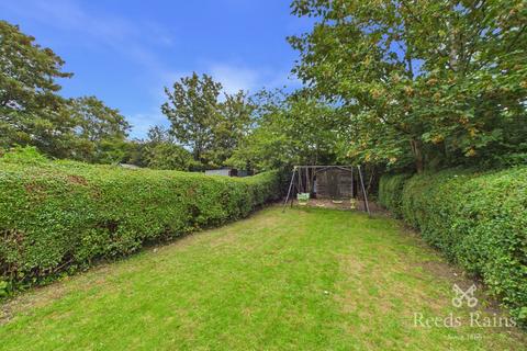 2 bedroom semi-detached house for sale, Bridle Lane, West Yorkshire WF5