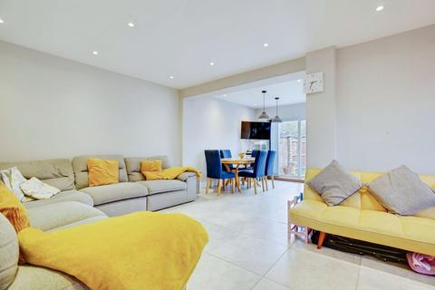 5 bedroom semi-detached house for sale, Melrose Close, Greenford, UB6