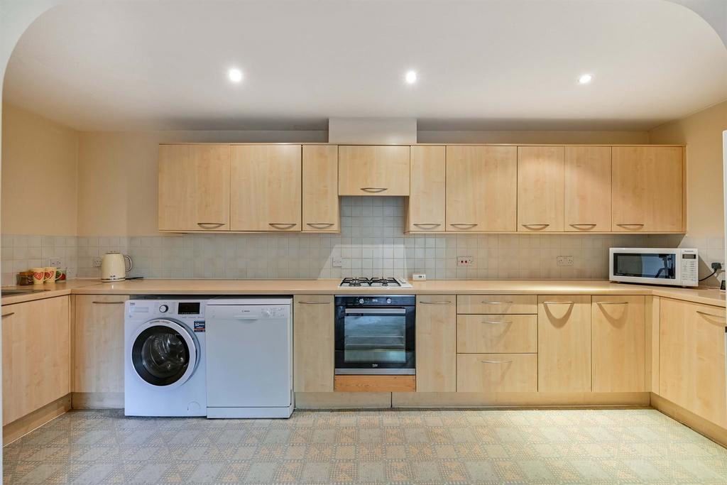 Apartment in Reading - View 2
