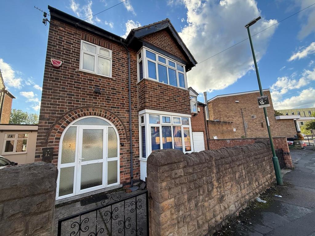 House in Nottingham - View 2