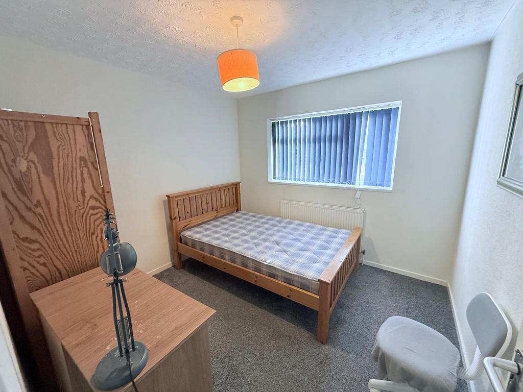 House in Nottingham - More