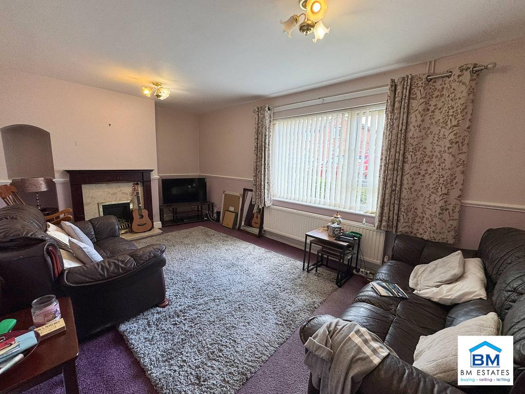 House in Leicester Leicestershire - View 2