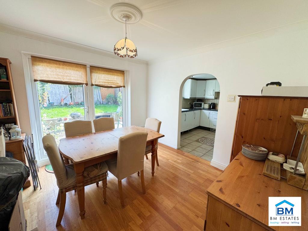 House in Leicester Leicestershire - View 3