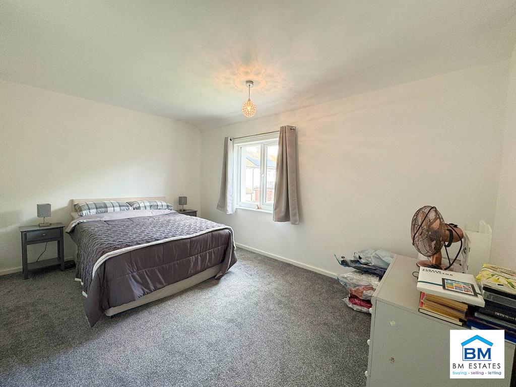 House in Leicester Leicestershire - View 5