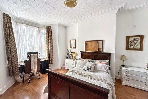 2 bedroom ground floor flat for sale, Rawling Road, Gateshead, Tyne and Wear, NE8 4QU