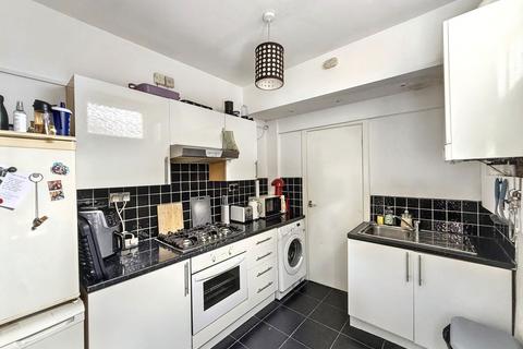 2 bedroom ground floor flat for sale, Rawling Road, Gateshead, Tyne and Wear, NE8 4QU