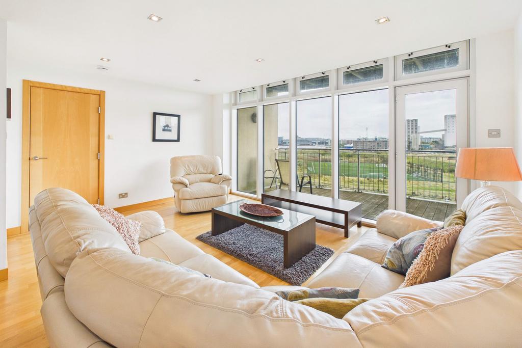 Apartment in Edinburgh, Western Harbour, Leith Harbour & Newhaven - View 4
