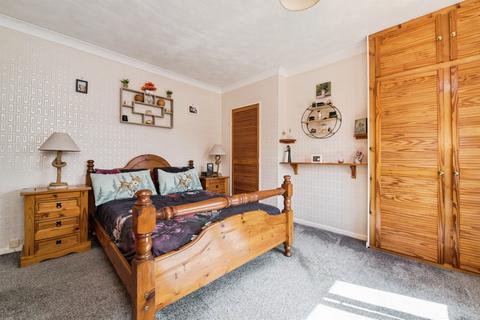 4 bedroom semi-detached house for sale, Mount Wear Square, Exeter