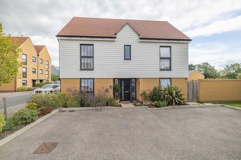 3 bedroom semi-detached house for sale, Breeze Meadow, Faversham, Kent, ME13