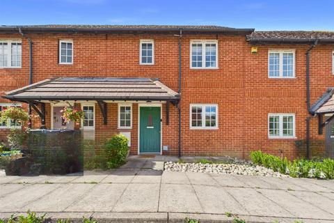 2 bedroom terraced house for sale, Cherrytrees, Coulsdon CR5