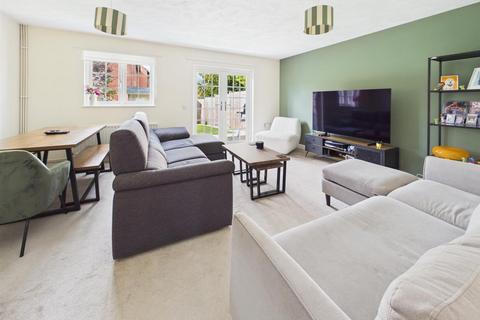2 bedroom terraced house for sale, Cherrytrees, Coulsdon CR5