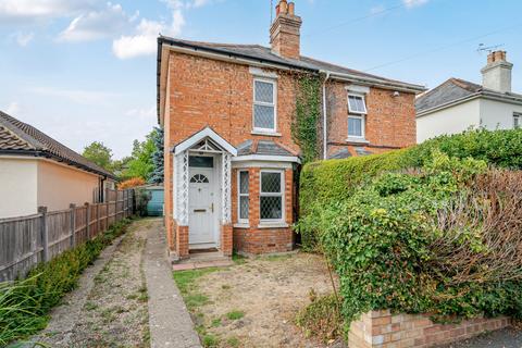 2 bedroom semi-detached house for sale, Connaught Road, Hampshire GU51