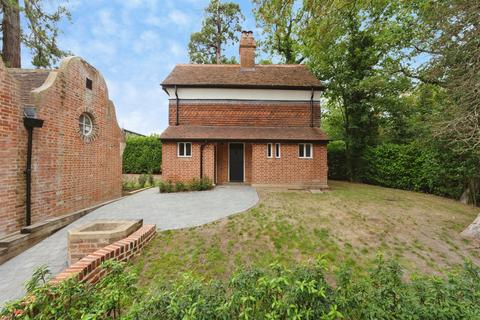 2 bedroom character property for sale, Brookshill, Harrow