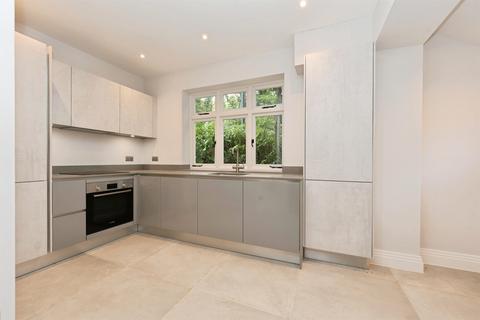 2 bedroom character property for sale, Brookshill, Harrow