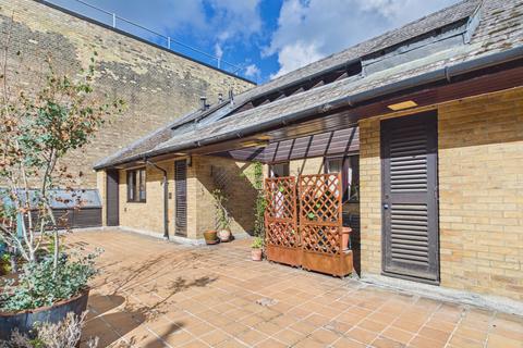 2 bedroom flat for sale, Fitzroy Lane, Cambridge