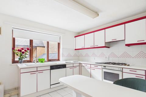 2 bedroom flat for sale, Fitzroy Lane, Cambridge