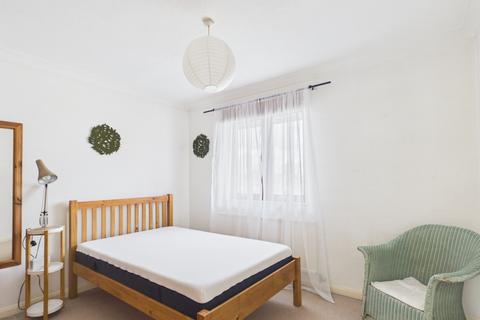 2 bedroom flat for sale, Fitzroy Lane, Cambridge