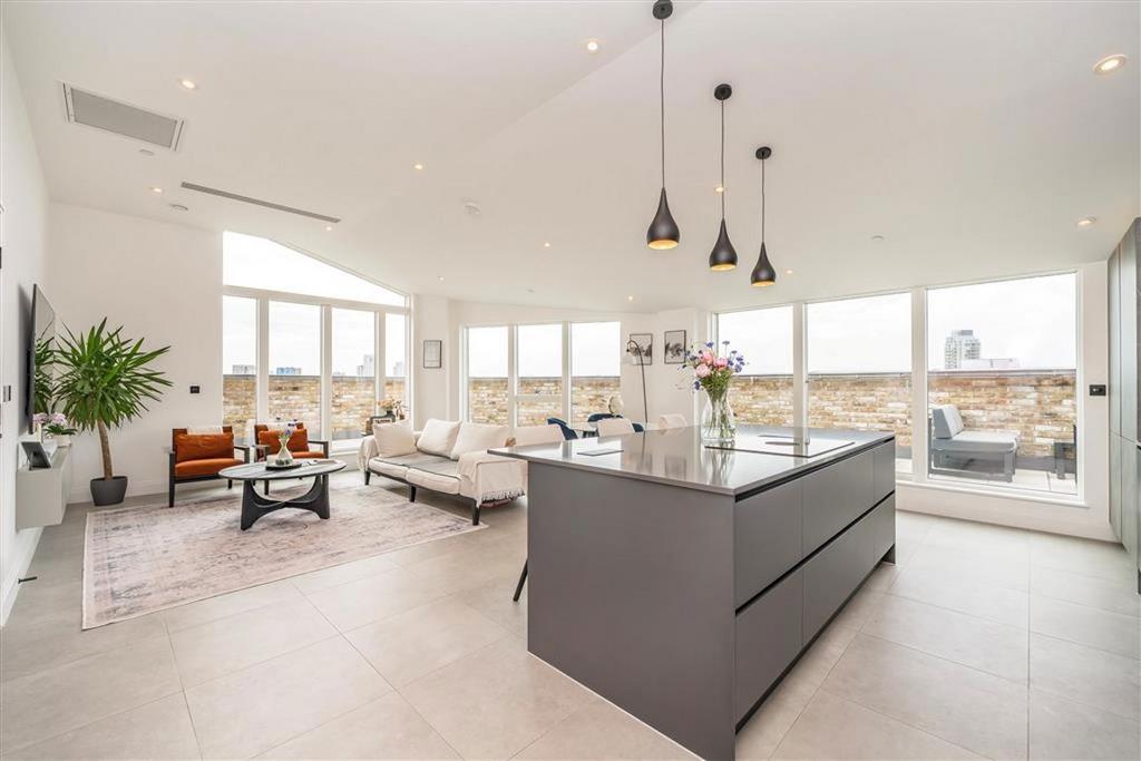 Apartment in London, Greenwich Town Centre, East Greenwich - View 2