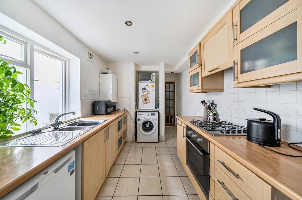 Apartment in Brighton - View 3