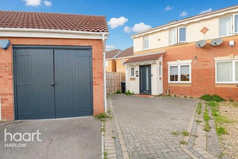 3 bedroom semi-detached house for sale, Challinor, Harlow
