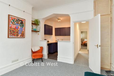 1 bedroom ground floor flat for sale, Vere Road, Brighton, East Sussex