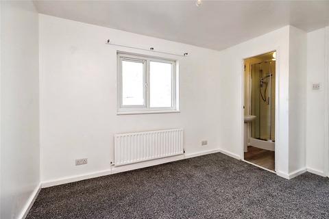 3 bedroom terraced house to rent, Halifax Drive, Telford TF1