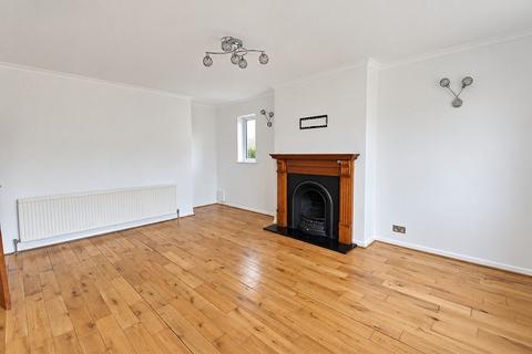 2 bedroom maisonette to rent, George Road, Chingford, London. E4 8NF