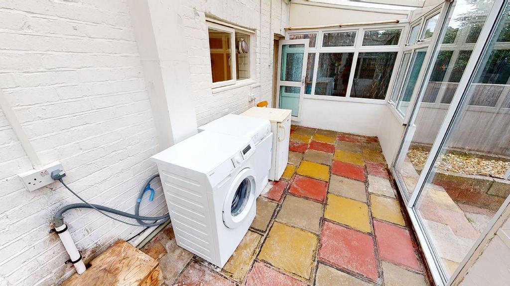 House in Brighton - View 3