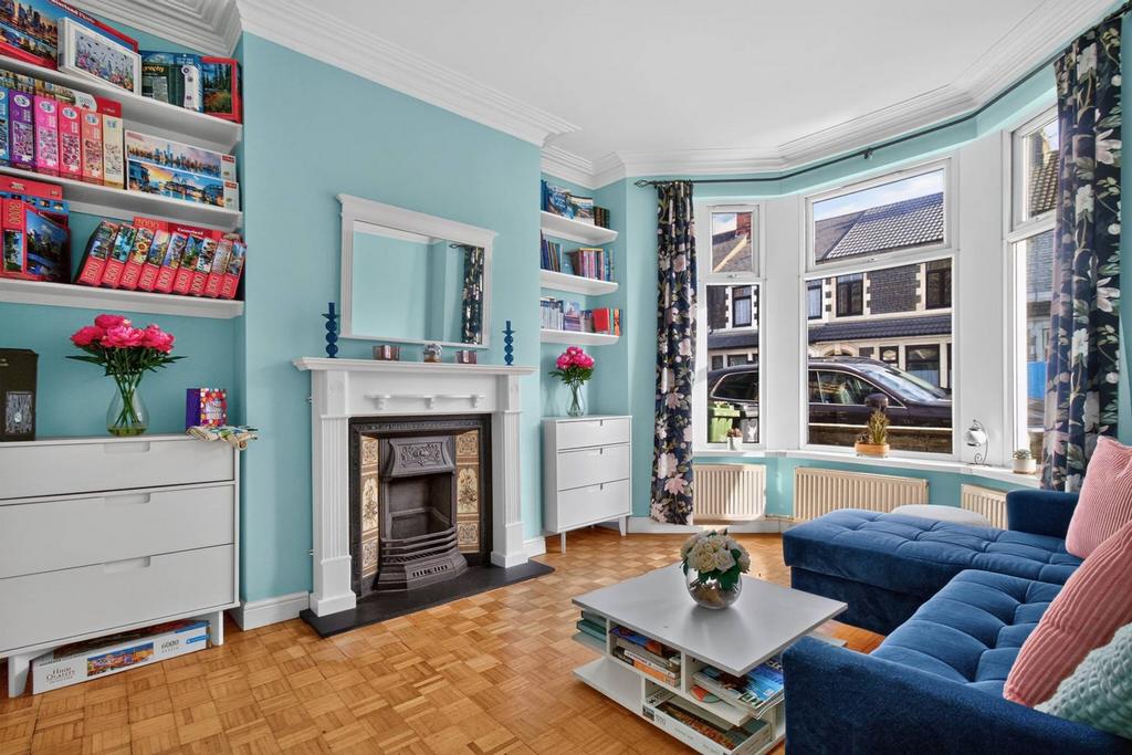 House in Cardiff, Grangetown - View 2