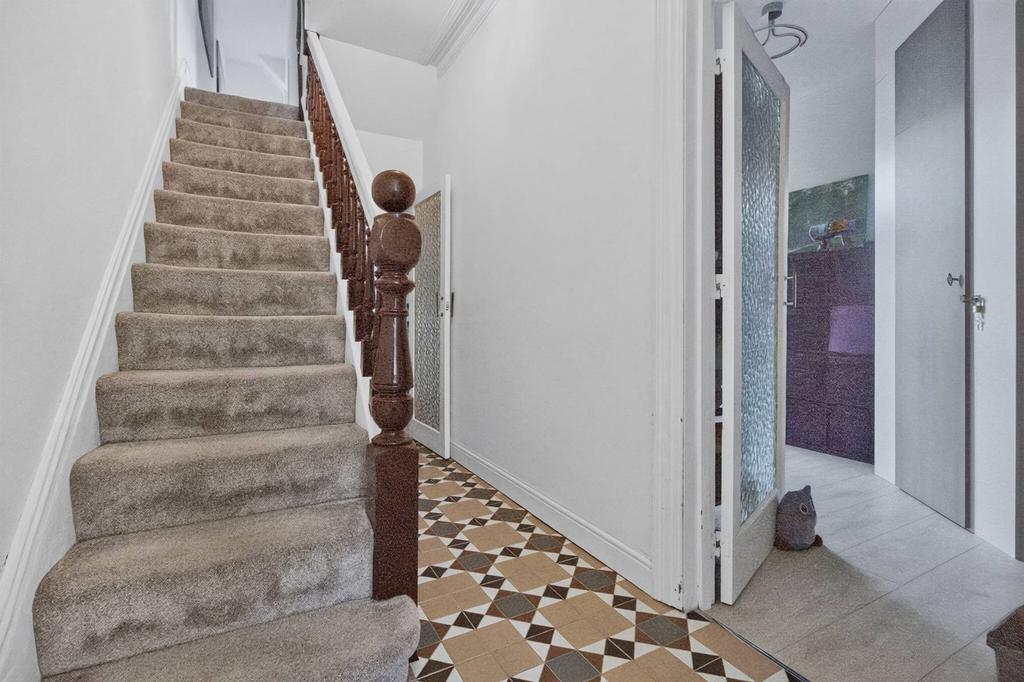House in Cardiff, Grangetown - View 5