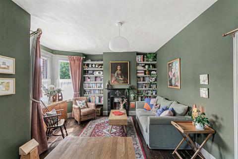 2 bedroom maisonette for sale, Chingford Road, Walthamstow