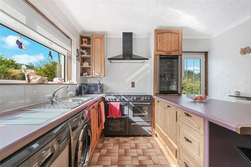 House in Torrance, East Dunbartonshire - More