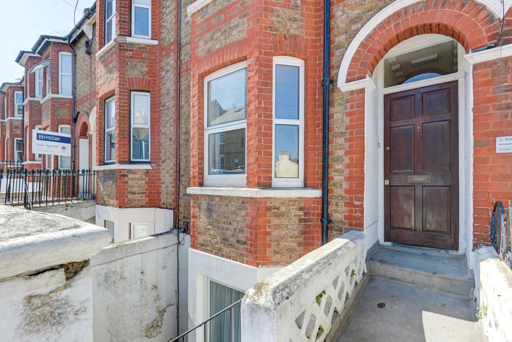 House in Brighton - View 2